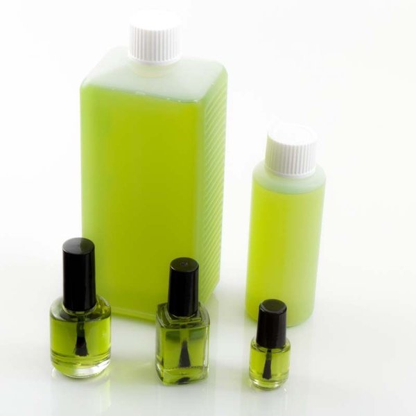 Nagelöl mit Lemon Duft - zur Pflege für Ihre Nagelhaut
